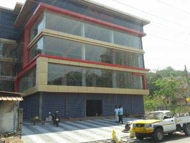 Showroom 1200 Sq.ft. for Sale in