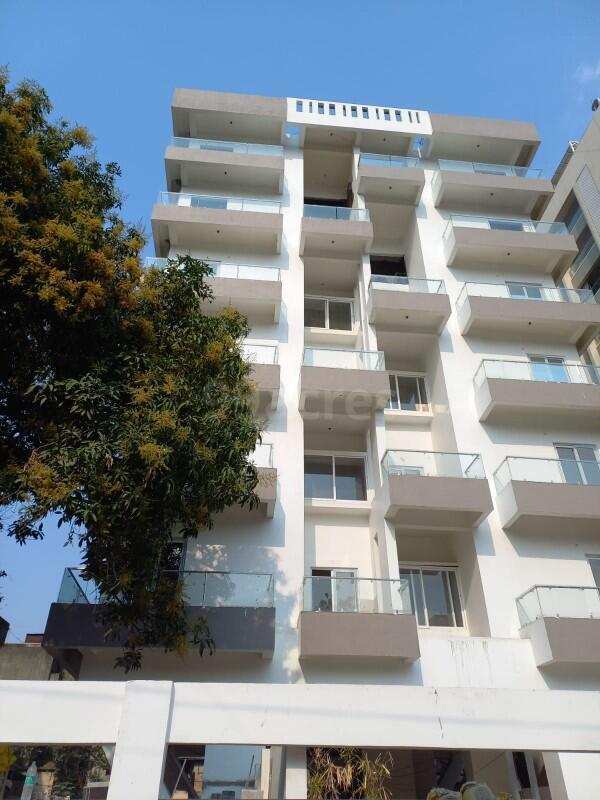 4 BHK 4200 Sq.ft. Residential Apartment for Sale in Dharampeth, Nagpur