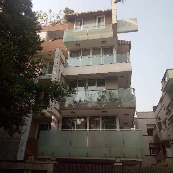 4 BHK House 2200 Sq.ft. for Sale in Paschimi Marg, Vasant Vihar, Delhi