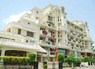 6 BHK House 8000 Sq.ft. for Sale in