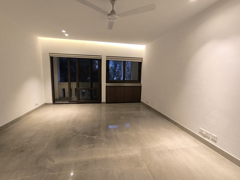 5 BHK 5000 Sq.ft. Builder Floor for Rent in South Extension II, Delhi