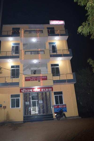 10 BHK House 4500 Sq.ft. for PG in
