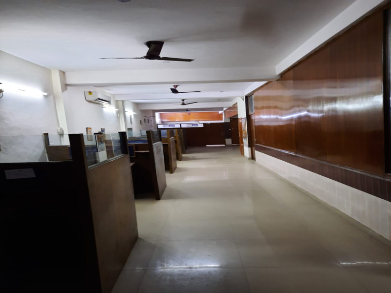  Office Space 3000 Sq.ft. for Rent in Dwarka Mor, Delhi