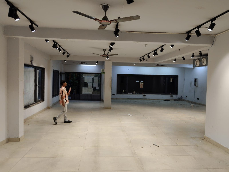  Commercial Shop 1850 Sq.ft. for Rent in Sector 17 Dwarka, Delhi