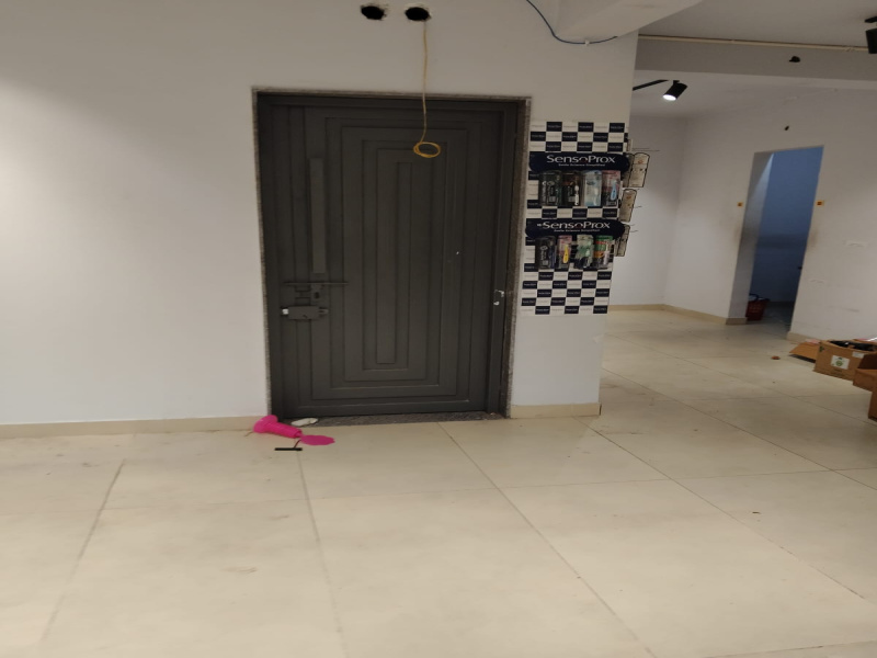  Commercial Shop 1850 Sq.ft. for Rent in Sector 17 Dwarka, Delhi