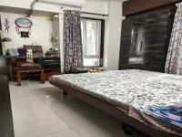 2 BHK 900 Sq.ft. Apartment for Sale in Prabhat Road, Pune
