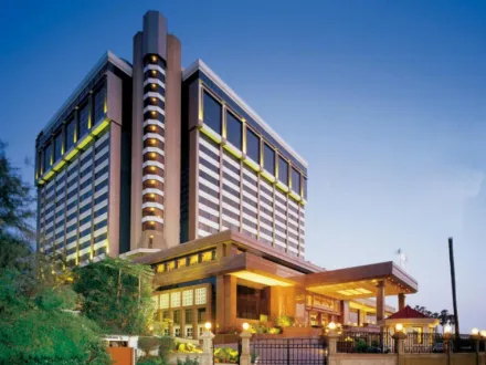  250000 Sq.ft. Hotels for Sale in Andheri East, Mumbai